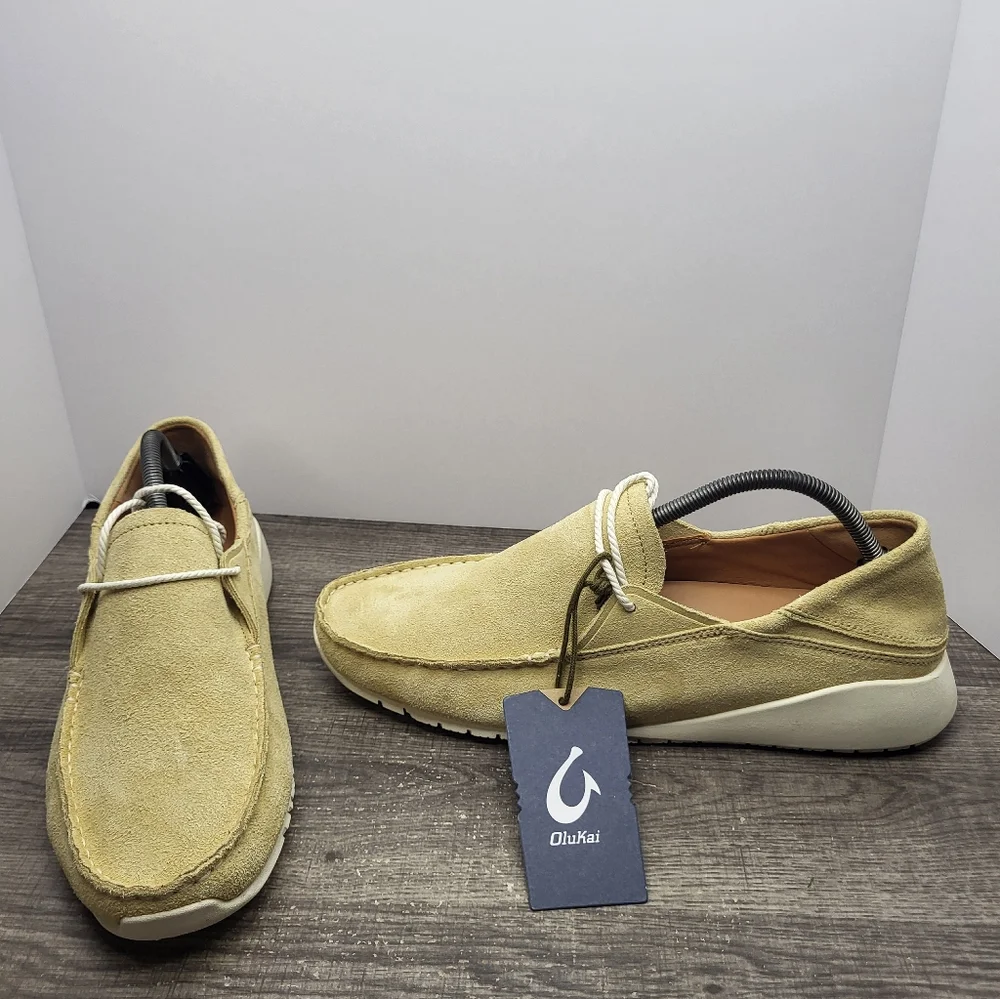 OluKai Ka'a Driver Italian Suede Leather Loafer Shoes Golden Sand Slip On Men 11